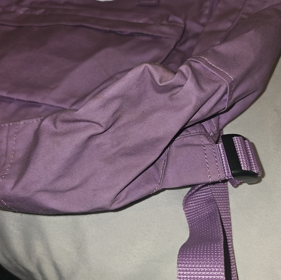 Large Fjallraven Backpack - Picture 8 of 9